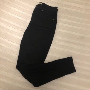 SALE 🌟 Garage High Rise Skinny Jean